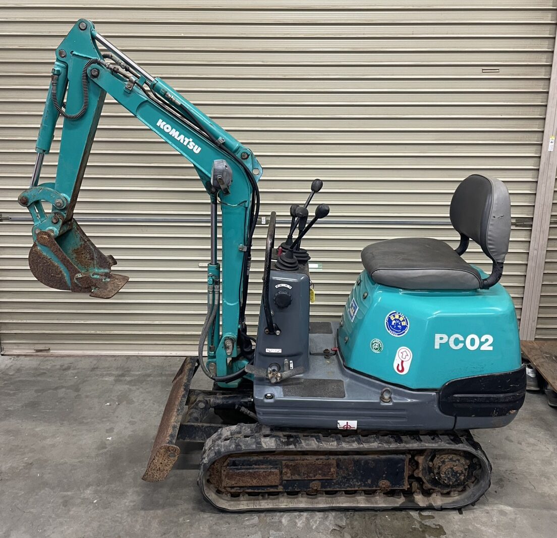KOMATSU　PC02