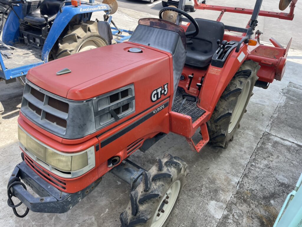 Kubota GT-3